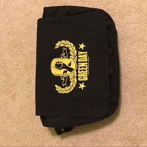 Green Day messenger bag with strap